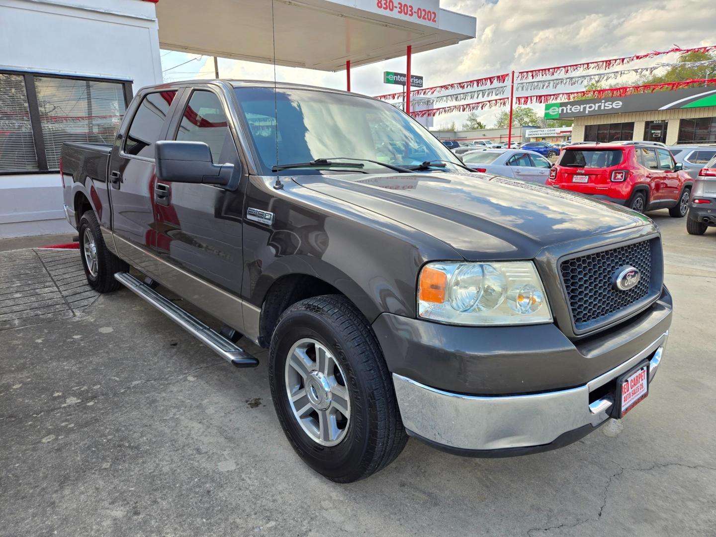 2006 PEWTER Ford F-150 (1FTRW12W86K) with an 4.6L V8 F engine, Automatic transmission, located at 503 West Court, Seguin, TX, 78155, (830) 379-3373, 29.568621, -97.969803 - Photo#1